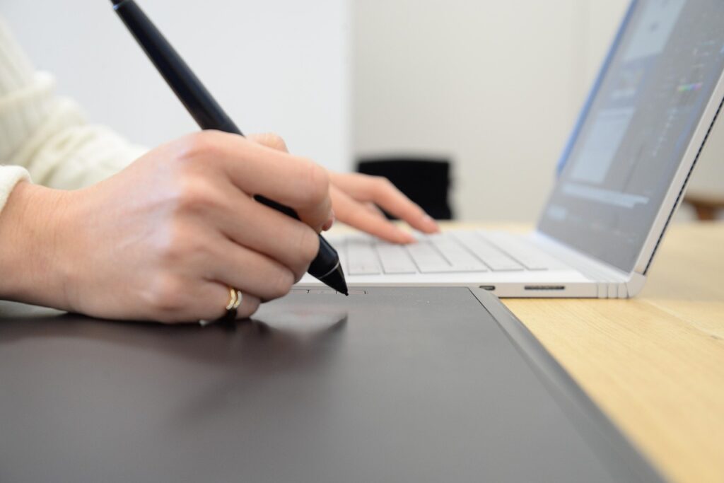 イラストレーター ai 仕事なくなる